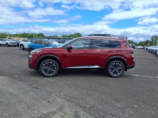2025 Nissan Rogue Platinum