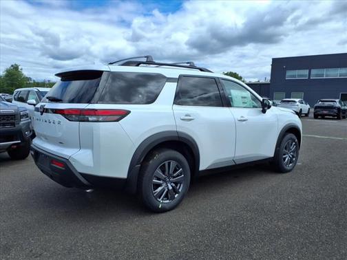 2025 Nissan Pathfinder SV 4WD