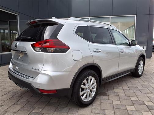 2020 Nissan Rogue SV