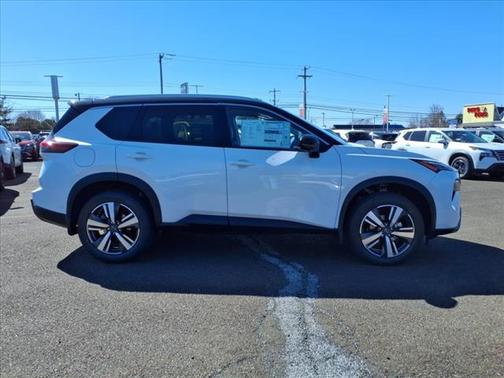 2025 Nissan Rogue SL