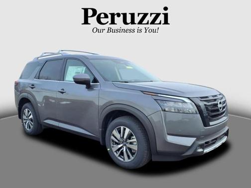 2025 Nissan Pathfinder SL 4WD