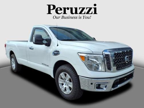 2017 Nissan Titan SV