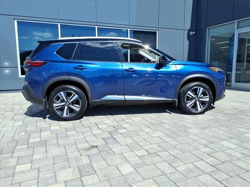 2022 Nissan Rogue SL