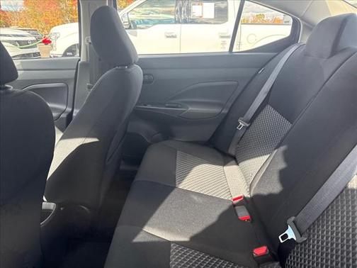 2024 Nissan Versa 1.6 S