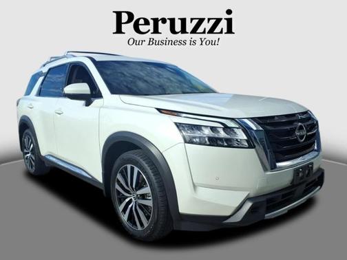 2023 Nissan Pathfinder Platinum 4WD
