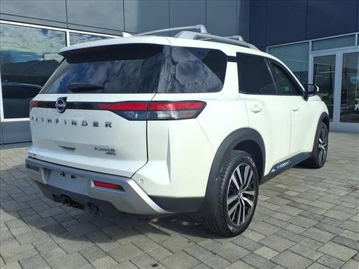 2023 Nissan Pathfinder Platinum 4WD
