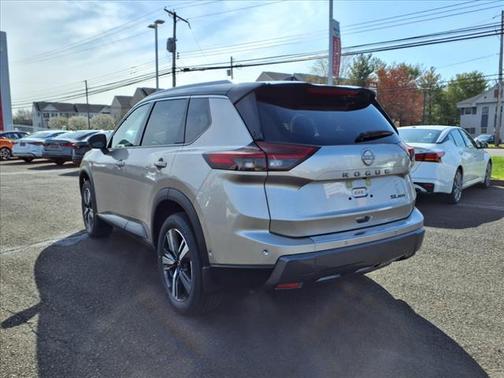 2025 Nissan Rogue SL