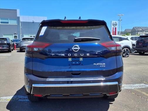 2025 Nissan Rogue Platinum