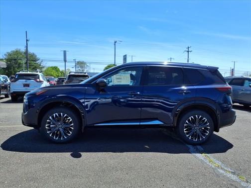2025 Nissan Rogue Platinum