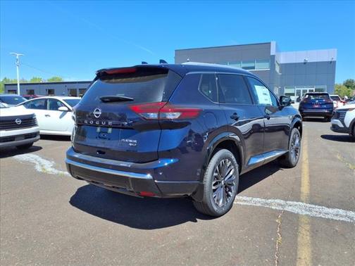 2025 Nissan Rogue Platinum
