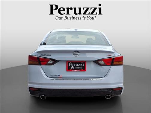 Gray Sky Pearl 2023 Nissan Altima SR FWD