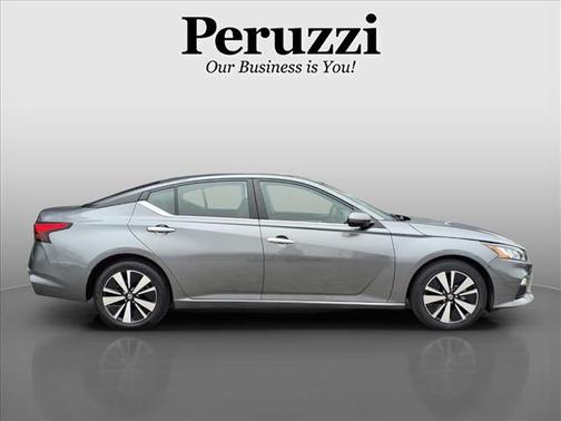 Gun Metallic 2022 Nissan Altima 2.5 SV