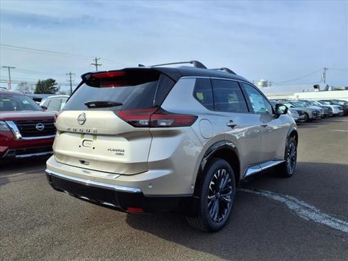 2025 Nissan Rogue Platinum