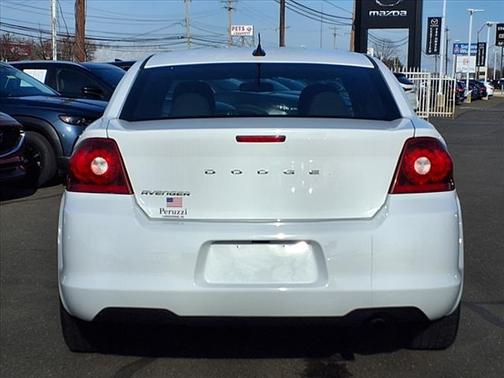 2013 Dodge Avenger SE