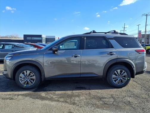 2025 Nissan Pathfinder SV 4WD