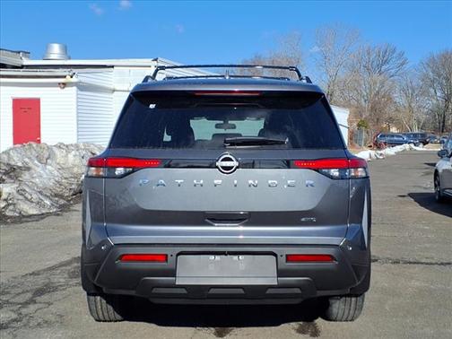 2025 Nissan Pathfinder SV 4WD