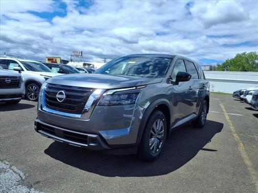 2025 Nissan Pathfinder S 4WD