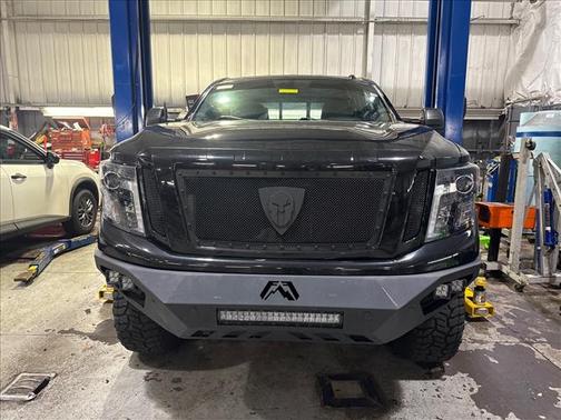 2018 Nissan Titan XD SL