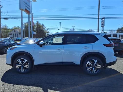2025 Nissan Rogue SL
