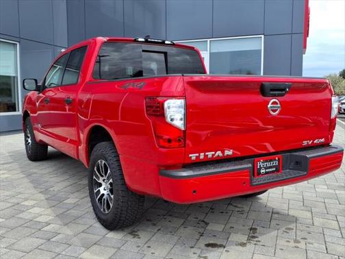 2022 Nissan Titan SV