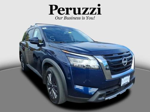 2023 Nissan Pathfinder SL 4WD