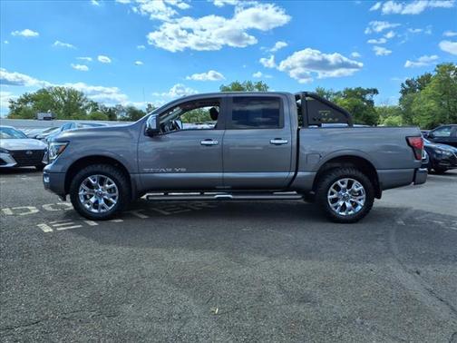 2020 Nissan Titan SL