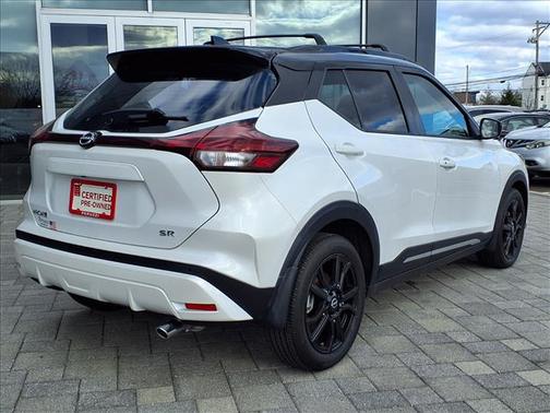2023 Nissan Kicks SR