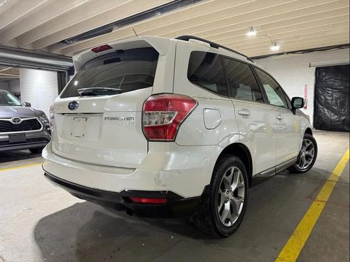 2015 Subaru Forester 2.5i Touring