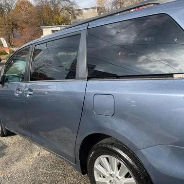 2017 Toyota Sienna XLE