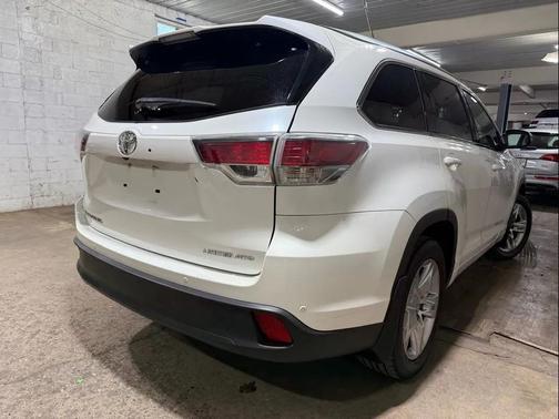 2016 Toyota Highlander Limited