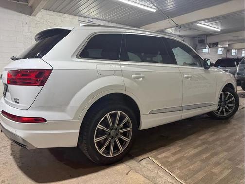 2018 Audi Q7 3.0T Premium Plus