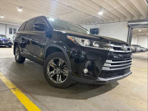 2017 Toyota Highlander Limited Platinum