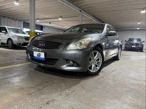 2010 INFINITI G37x Base