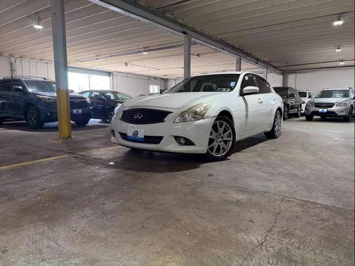 2013 INFINITI G37x Base