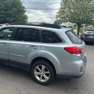 Cypress Green Pearl 2013 Subaru Outback 2.5i Limited