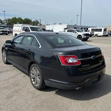 Tuxedo Black Metallic 2010 Ford Taurus Limited