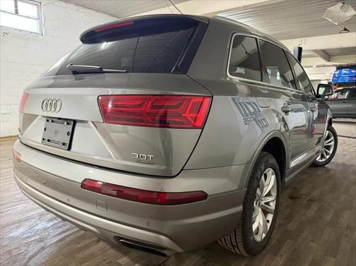 2017 Audi Q7 3.0T Premium