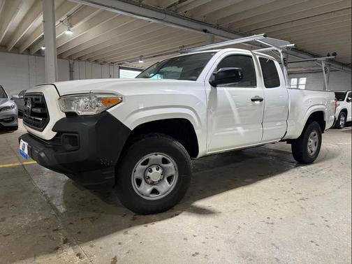 2019 Toyota Tacoma SR