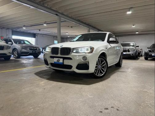 White 2017 BMW X4 M40i