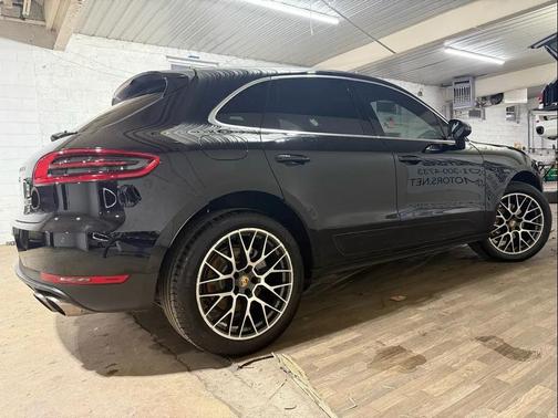 2017 Porsche Macan S