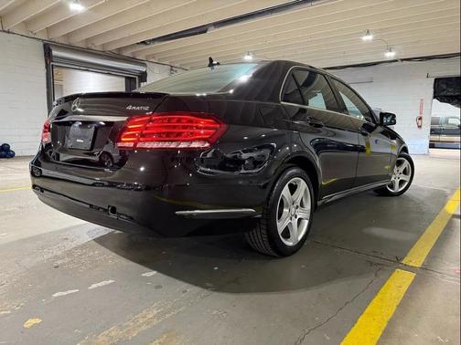 2016 Mercedes-Benz E-Class 4MATIC