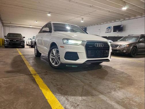 2016 Audi Q3 2.0T Premium Plus