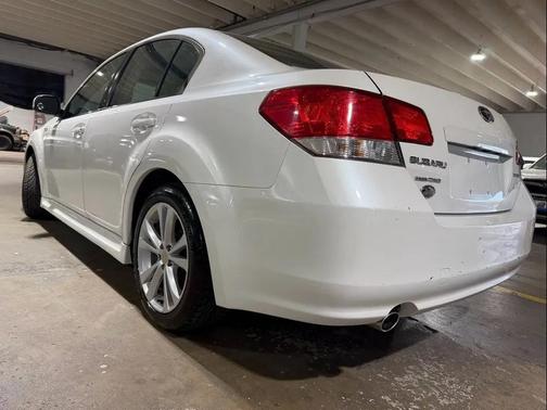 2013 Subaru Legacy Premium