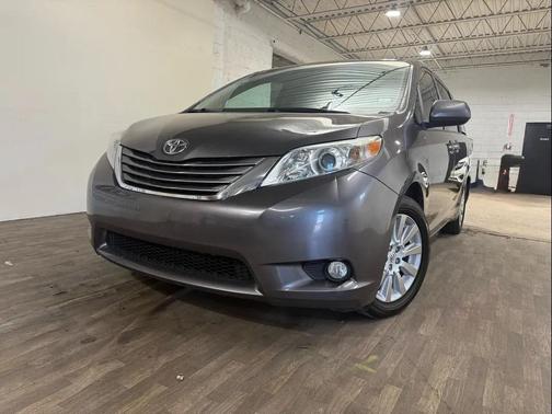 2015 Toyota Sienna XLE