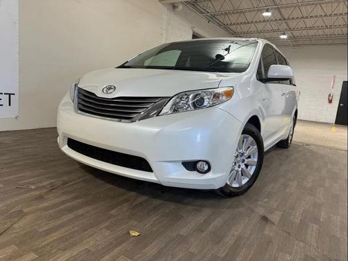 2016 Toyota Sienna XLE Premium