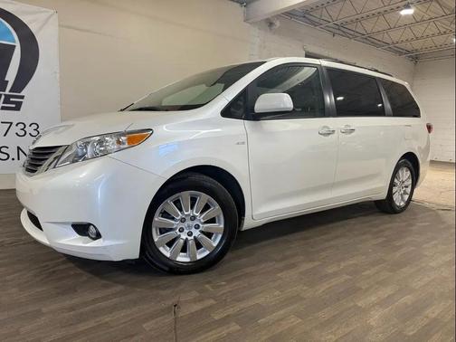2016 Toyota Sienna XLE Premium
