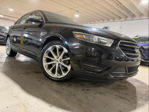 2017 Ford Taurus Limited