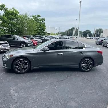 2015 INFINITI Q50 Premium