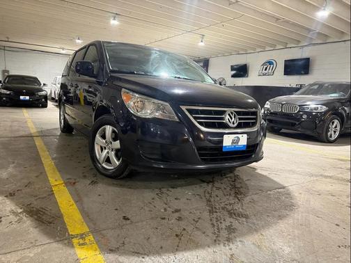 2010 Volkswagen Routan SEL