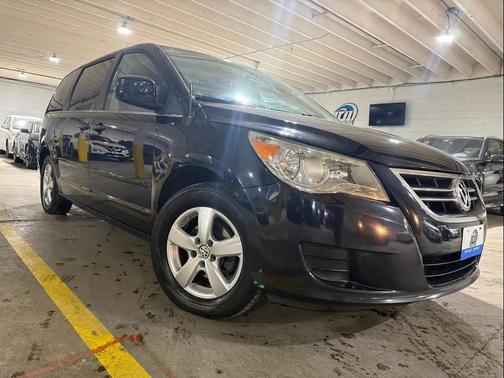 2010 Volkswagen Routan SEL